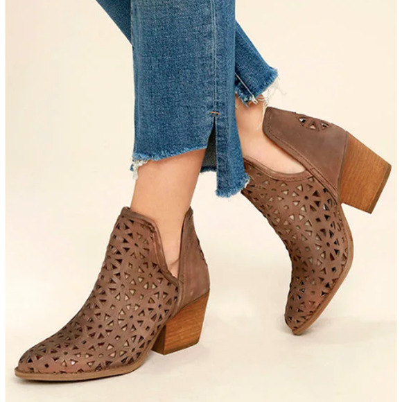 Musse & Cloud Women's Athena Dark Brown Leather Cutout Ankle Booties Size 6 - Picture 1 of 11
